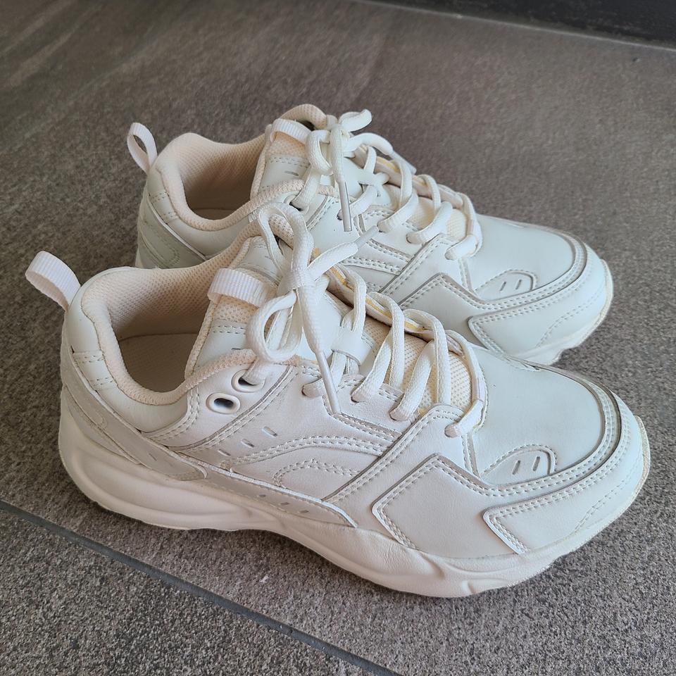 아키클래식 운동화 230