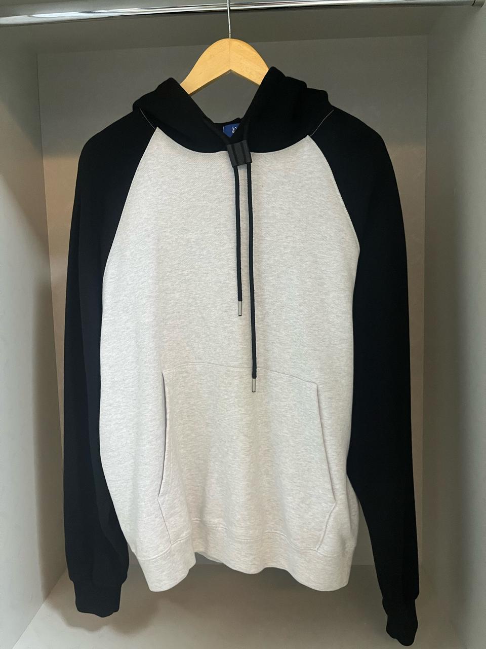 레이어유니온 후드티