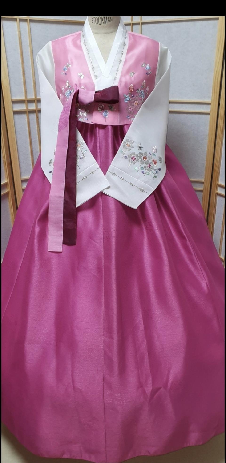 예쁜여성한복,66,상태좋습니다