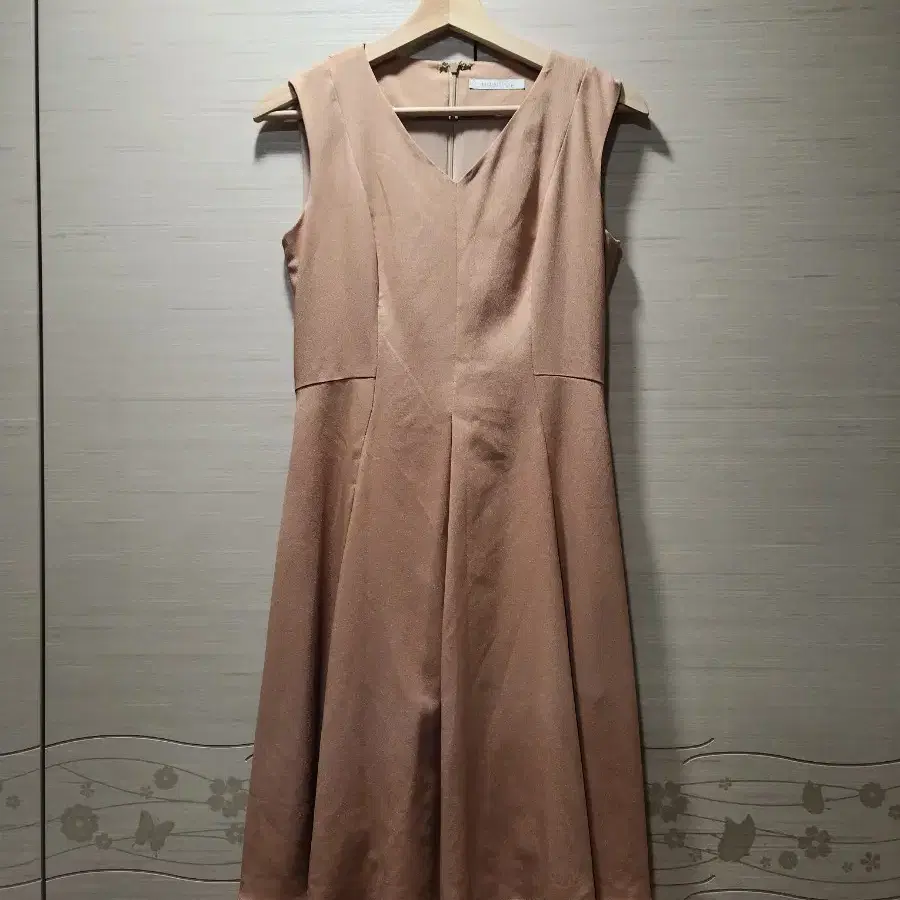 베스트벨리 베이지원피스 55사이즈