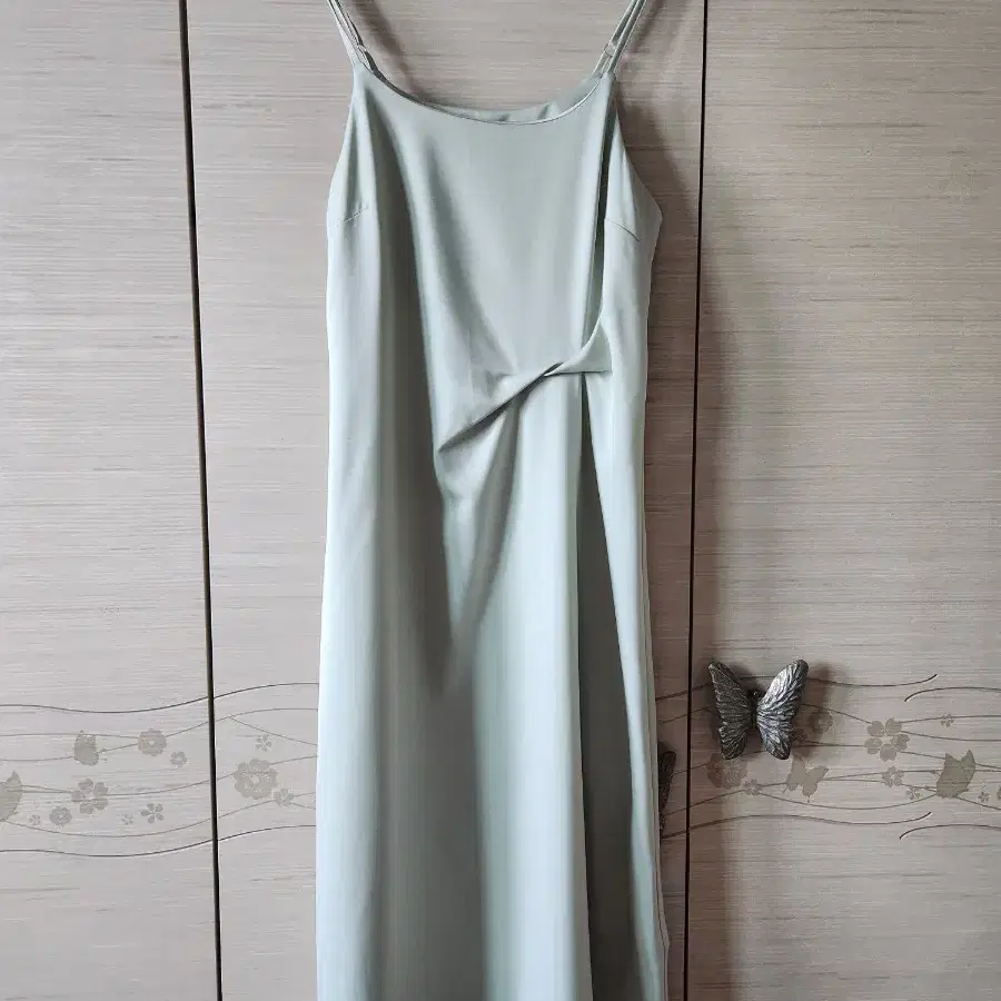 허리꼬임 뷔스티에 원피스55 M사이즈 거의새옷