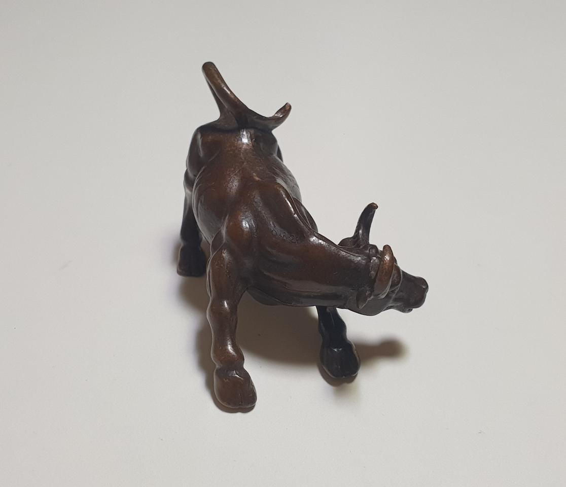 소장용 수집품 끈기의 동물 황소 청동상 1점 드립니다