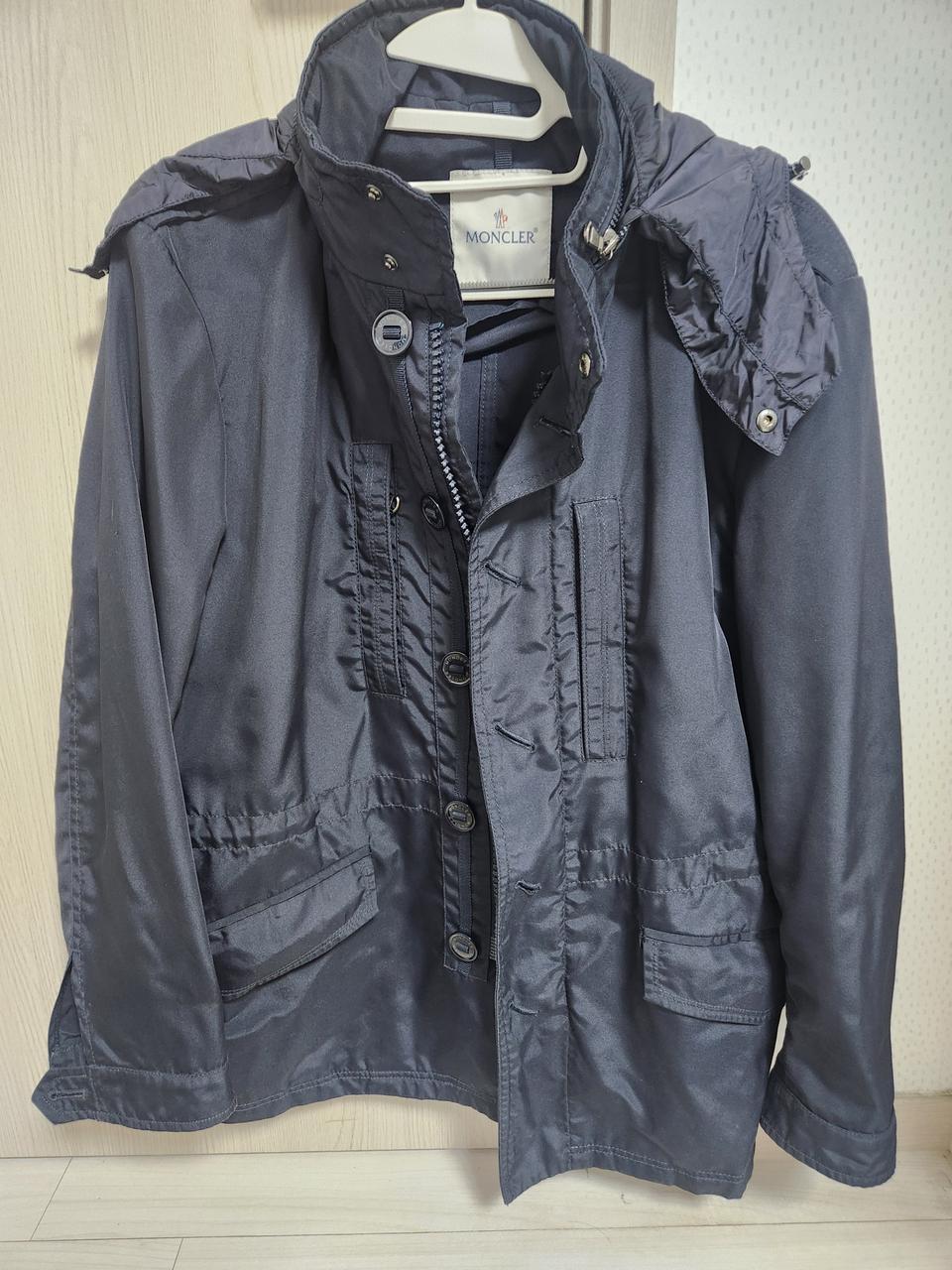 정품)몽클레어 자켓.후드보관가능.3사이즈