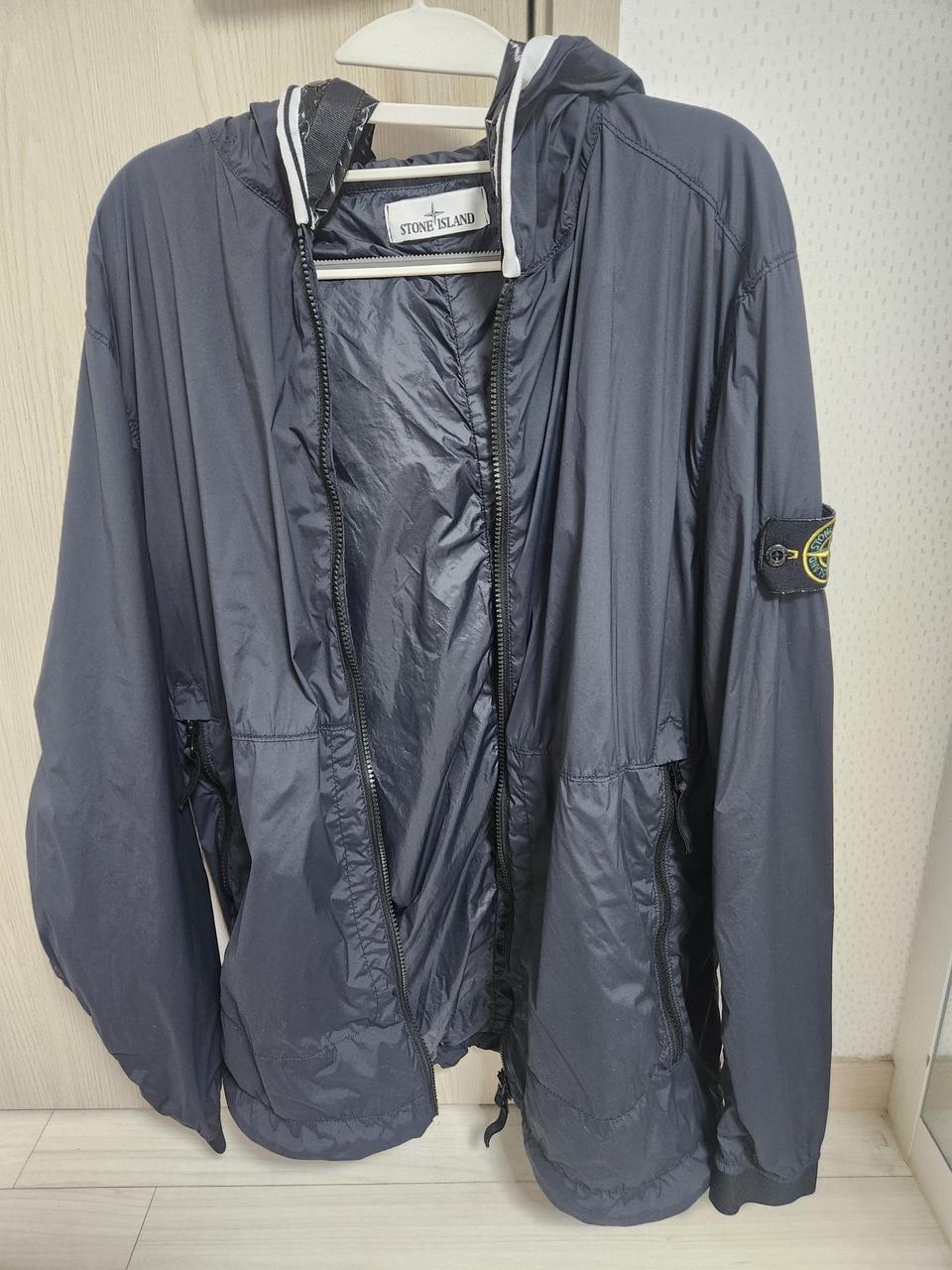 정품.스톤아일랜드 바람막이 L팔아요.