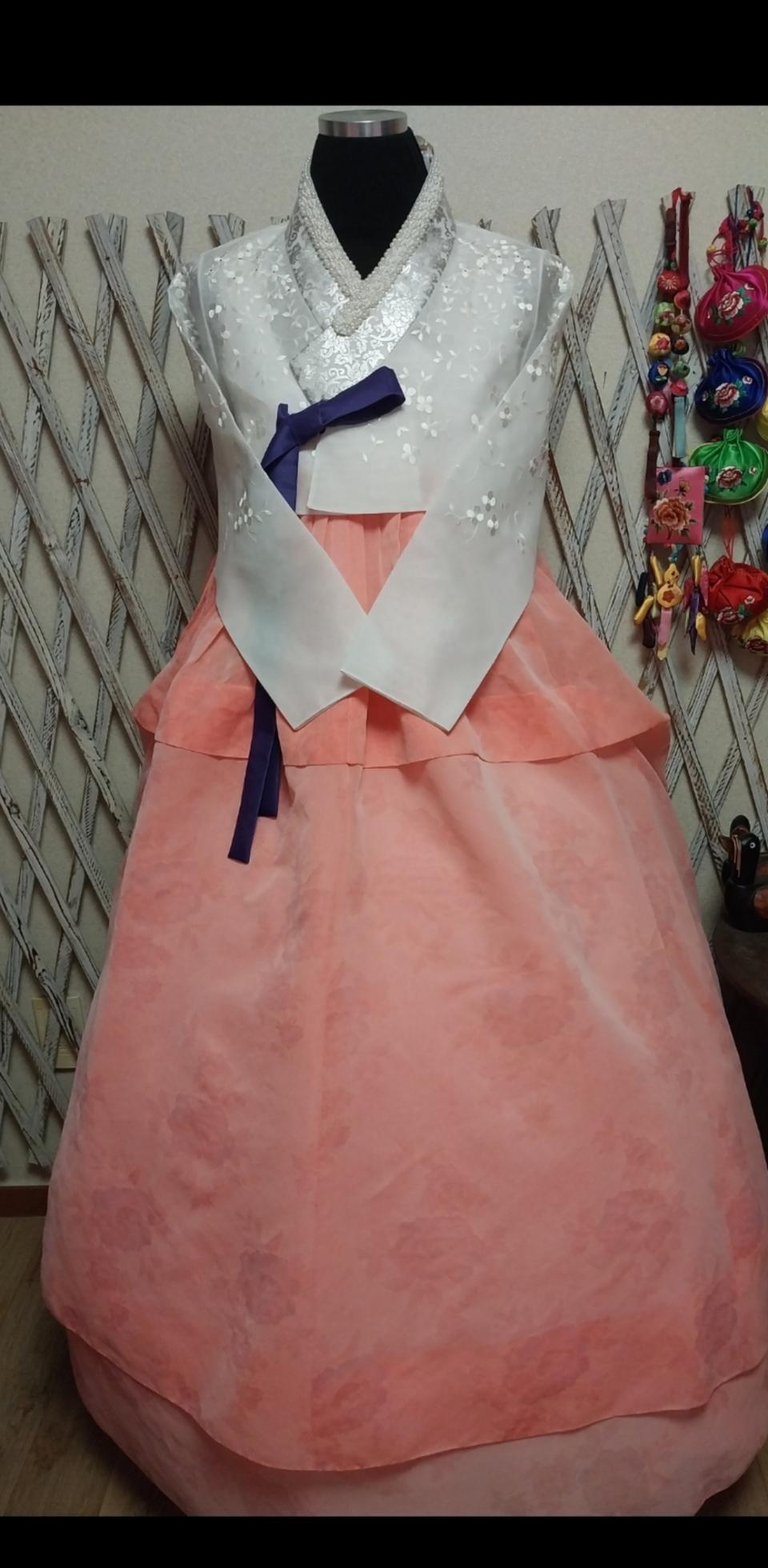 예쁜여성한복66,거의새옷같아요