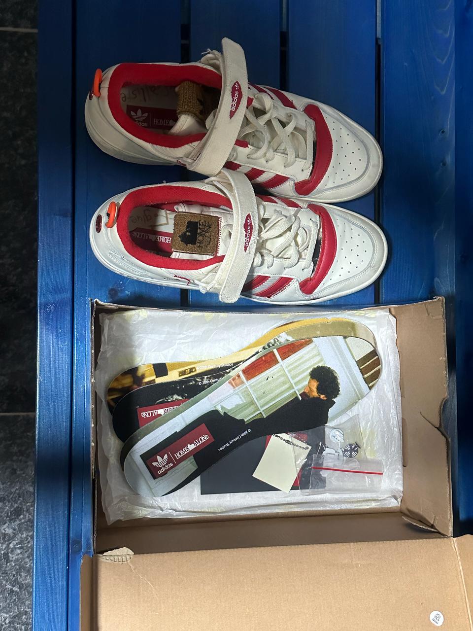 아디다스 포럼 로우 나홀로집에