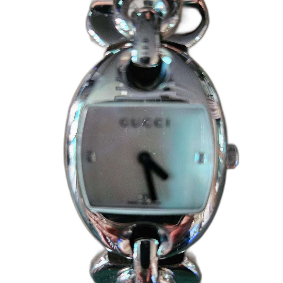 여성시계...구찌. 정품. 판매합니다.