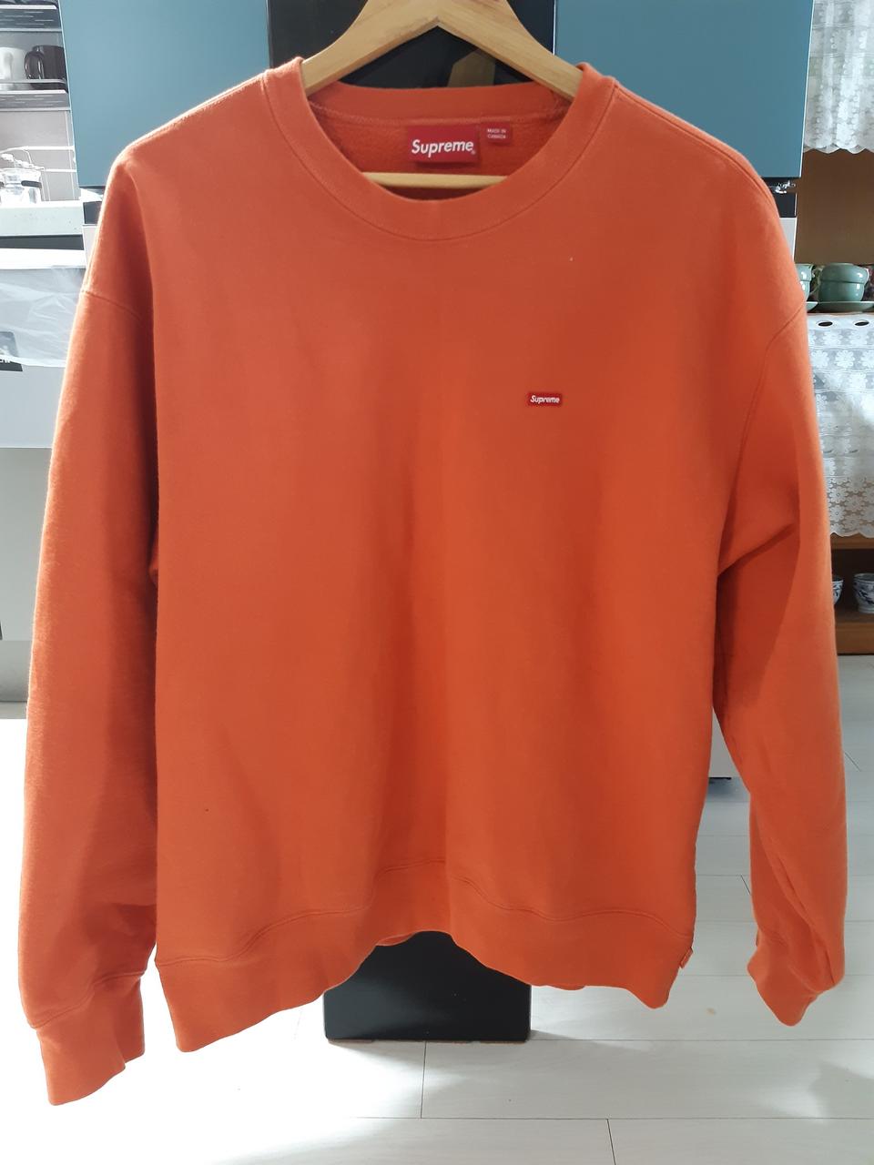 슈프림 주황색 맨투맨