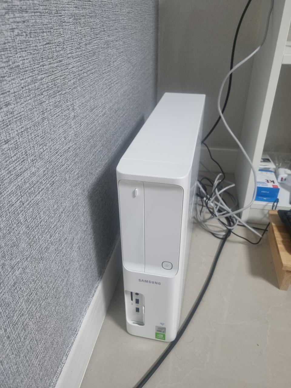 삼성 슬림본체 10세대 싸게 처분 합니다