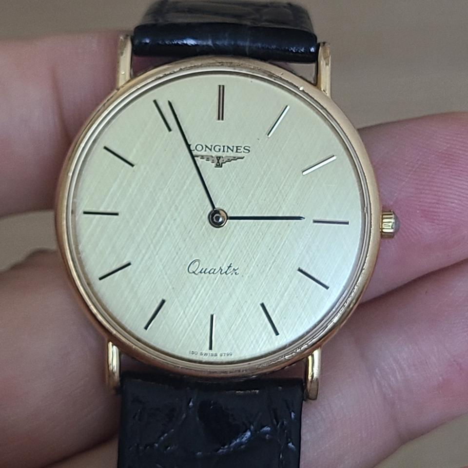 론진  Quarti 골드 문자판 남성 쿼츠시계