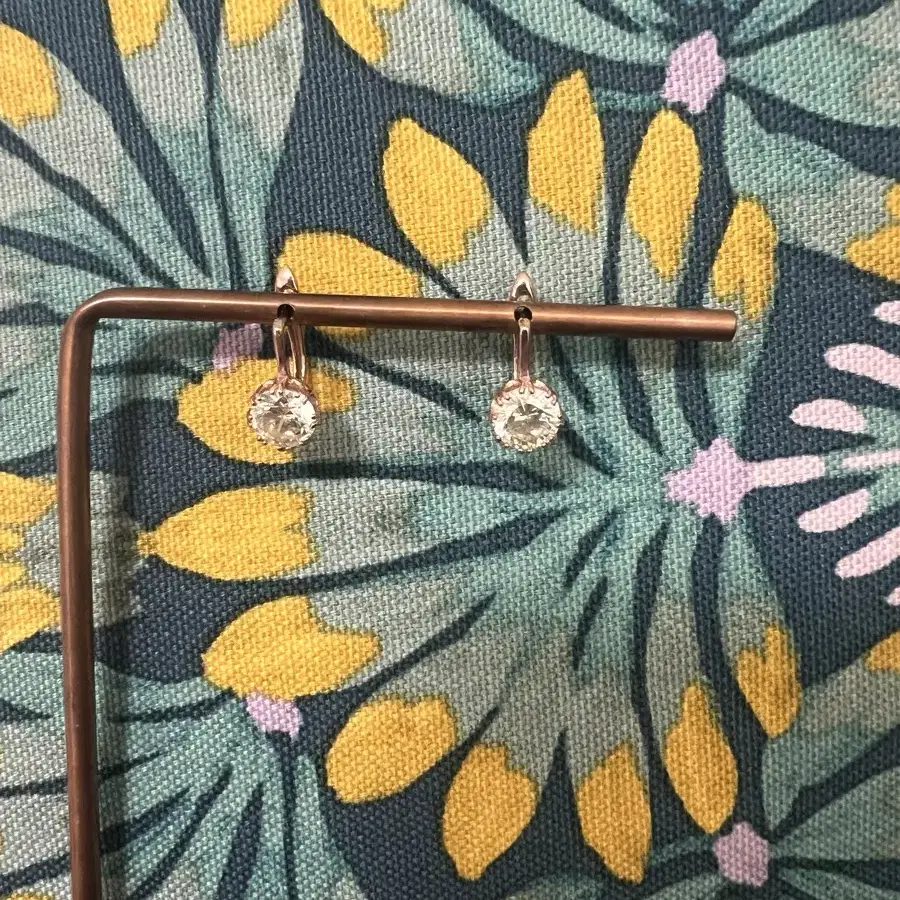 14k 핑골 큐빅 귀걸이