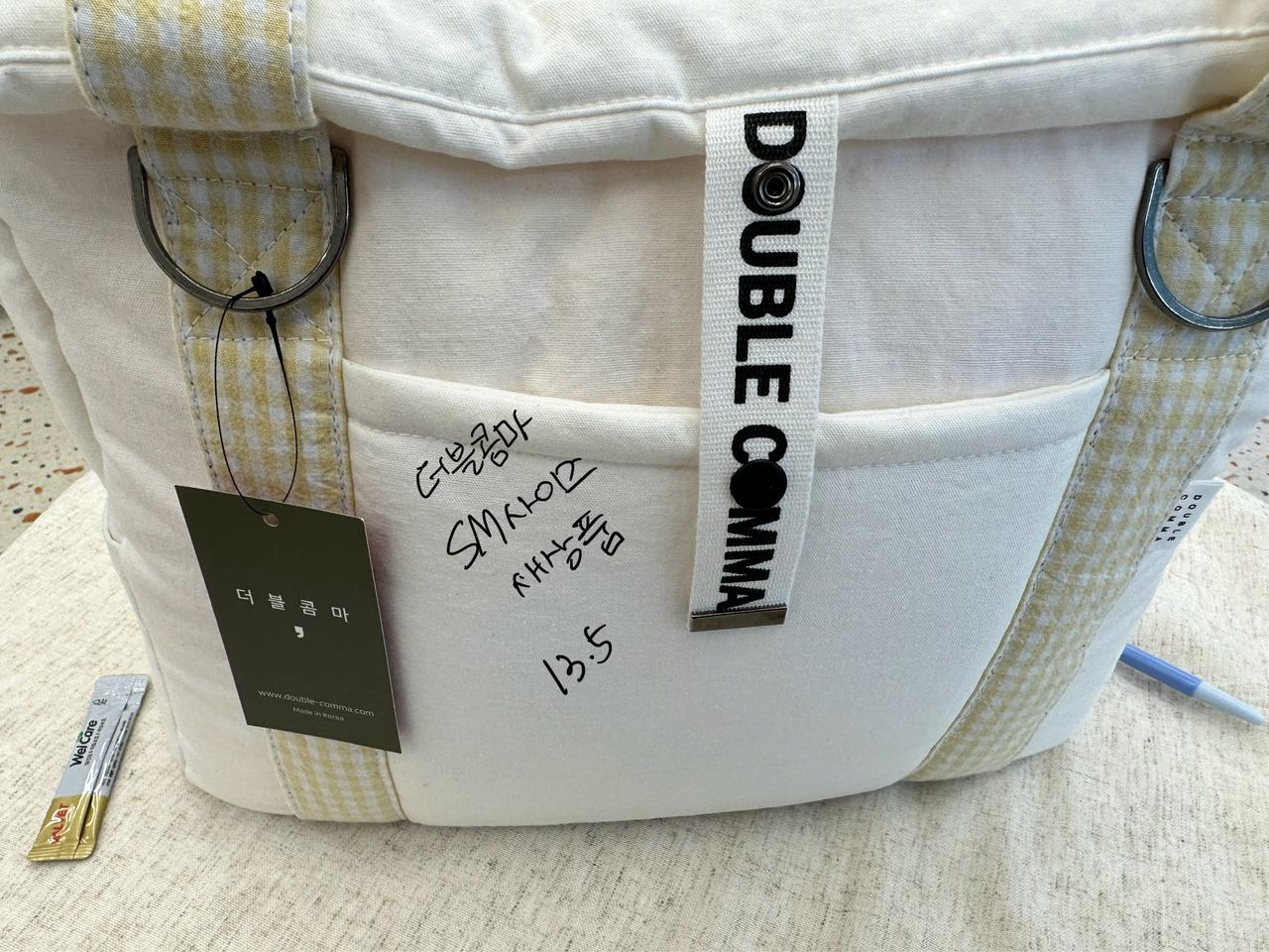 더블콤마 SM사이즈 팔아요!