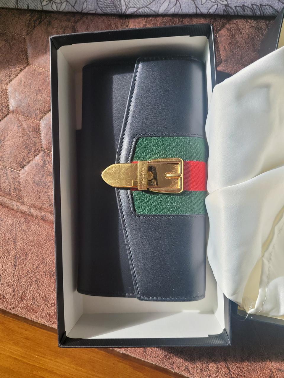 아이폰16사전예약!!!!!!예약만하셔도 구찌 장지갑이 무료!!!