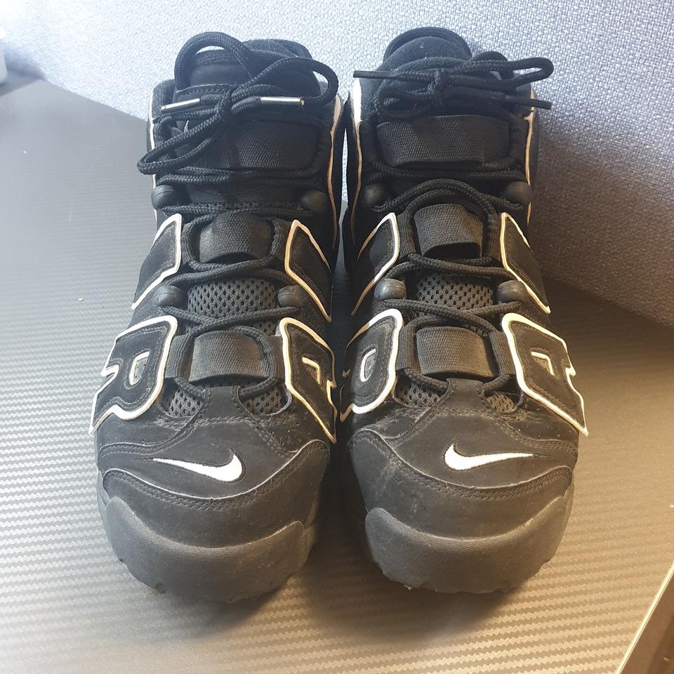 나이키 에아모어 업템포 블랙 화이트 (260)