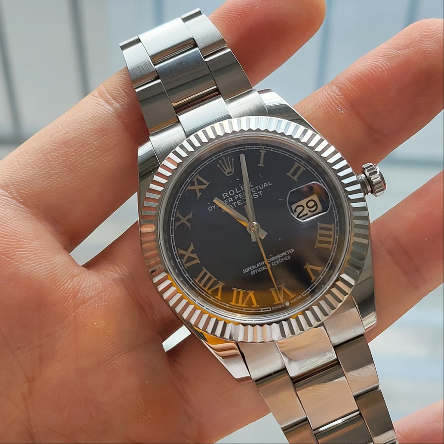 데이저스트 커스텀시계 판매합니다.