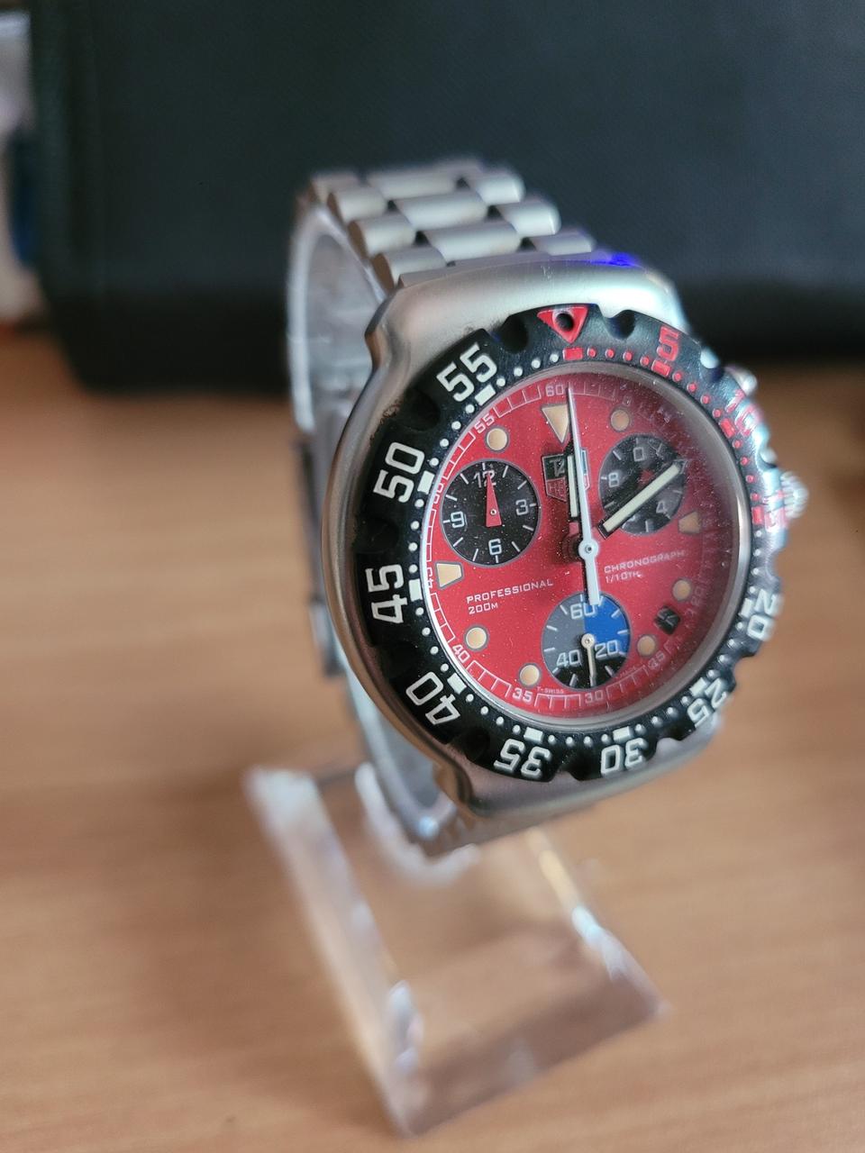 테그호이어 프로페셔널 200