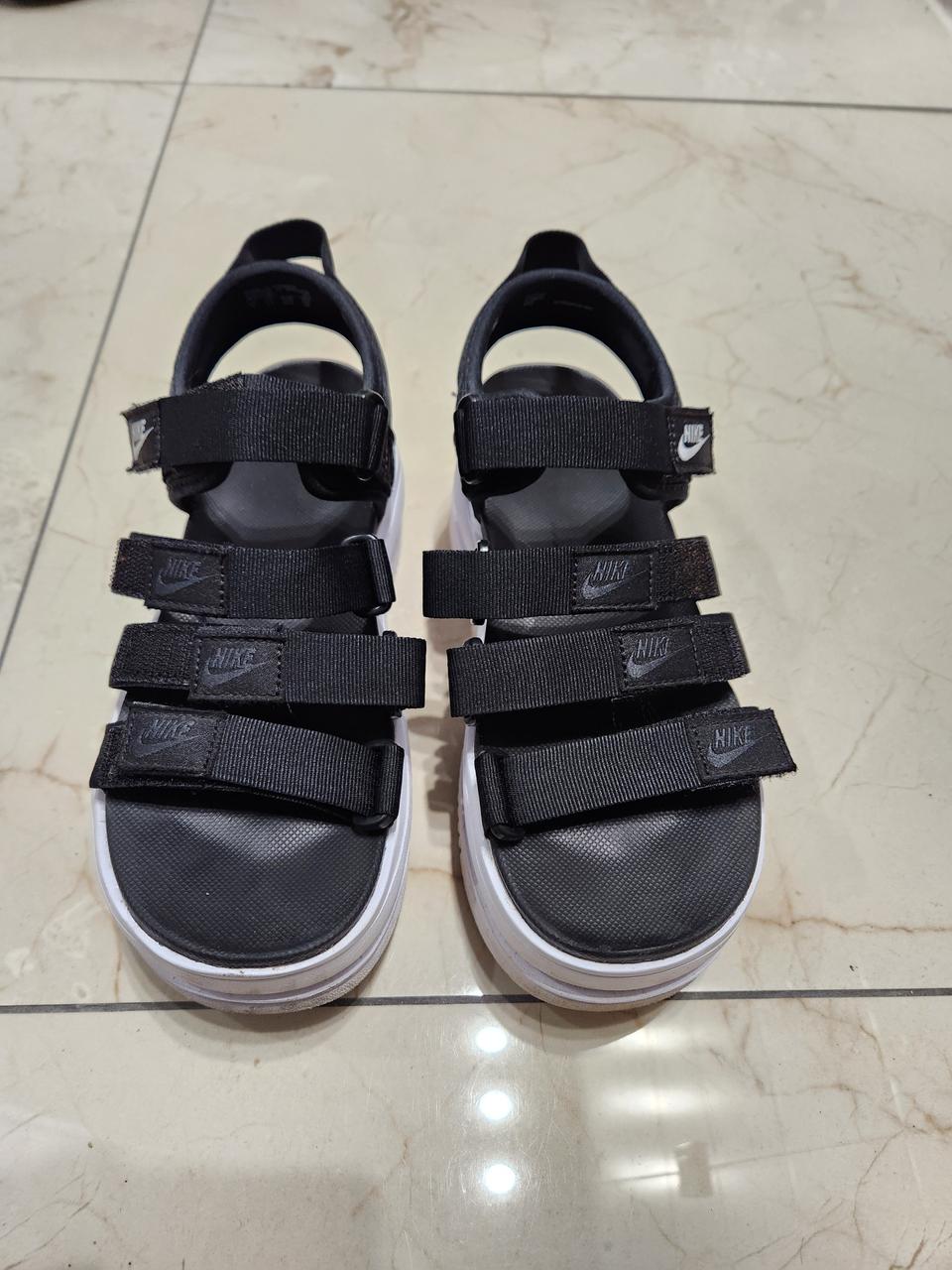 나이키아이콘샌들230