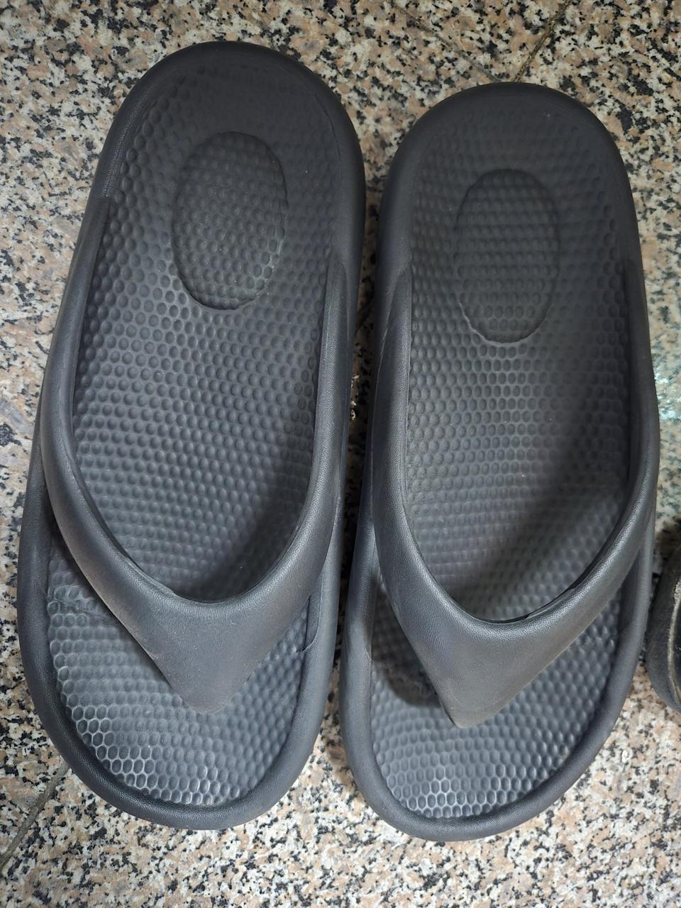 신던 슬리퍼 판매합니다
