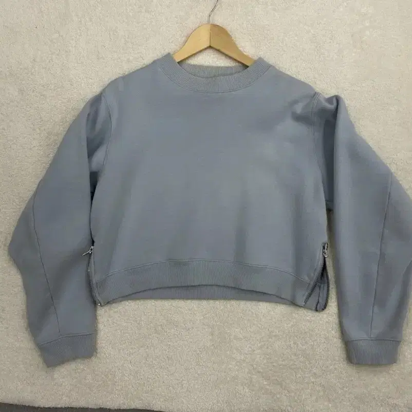 아크네 스튜디오 크롭 지퍼 맨투맨(55)