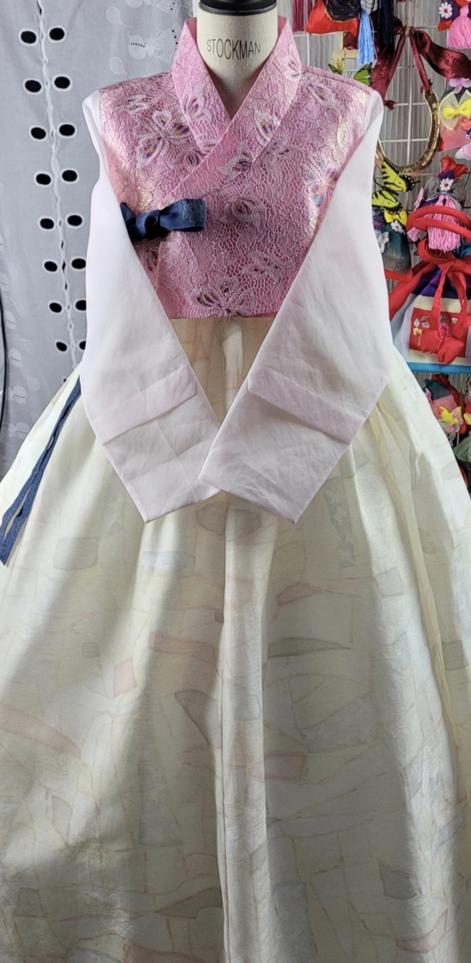 예쁜여성한복,66,저고리새것,거의새옷입니다