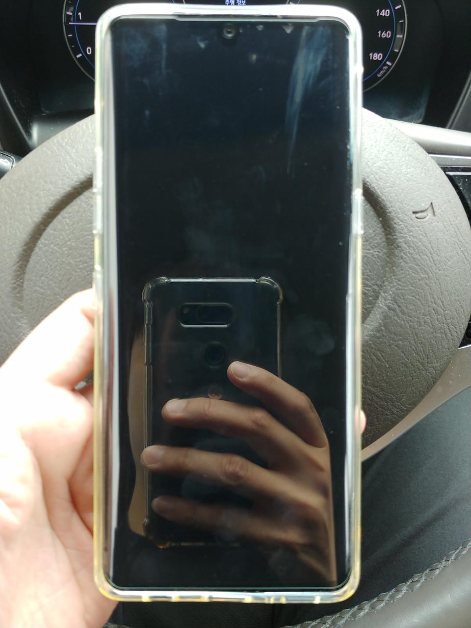 LG 벨벳 팝니다.