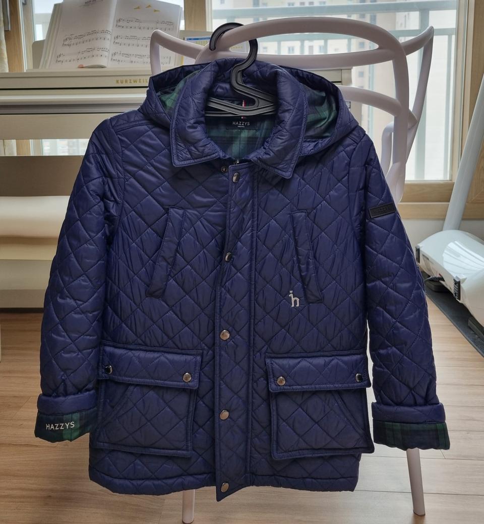 헤지스키즈  퀼팅점퍼 145사이즈 최상