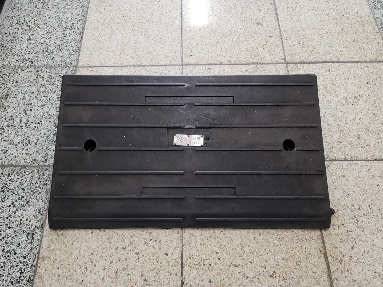 차량 진입판 점포진입판 휠체어 경사판 차량진입 계단 턱