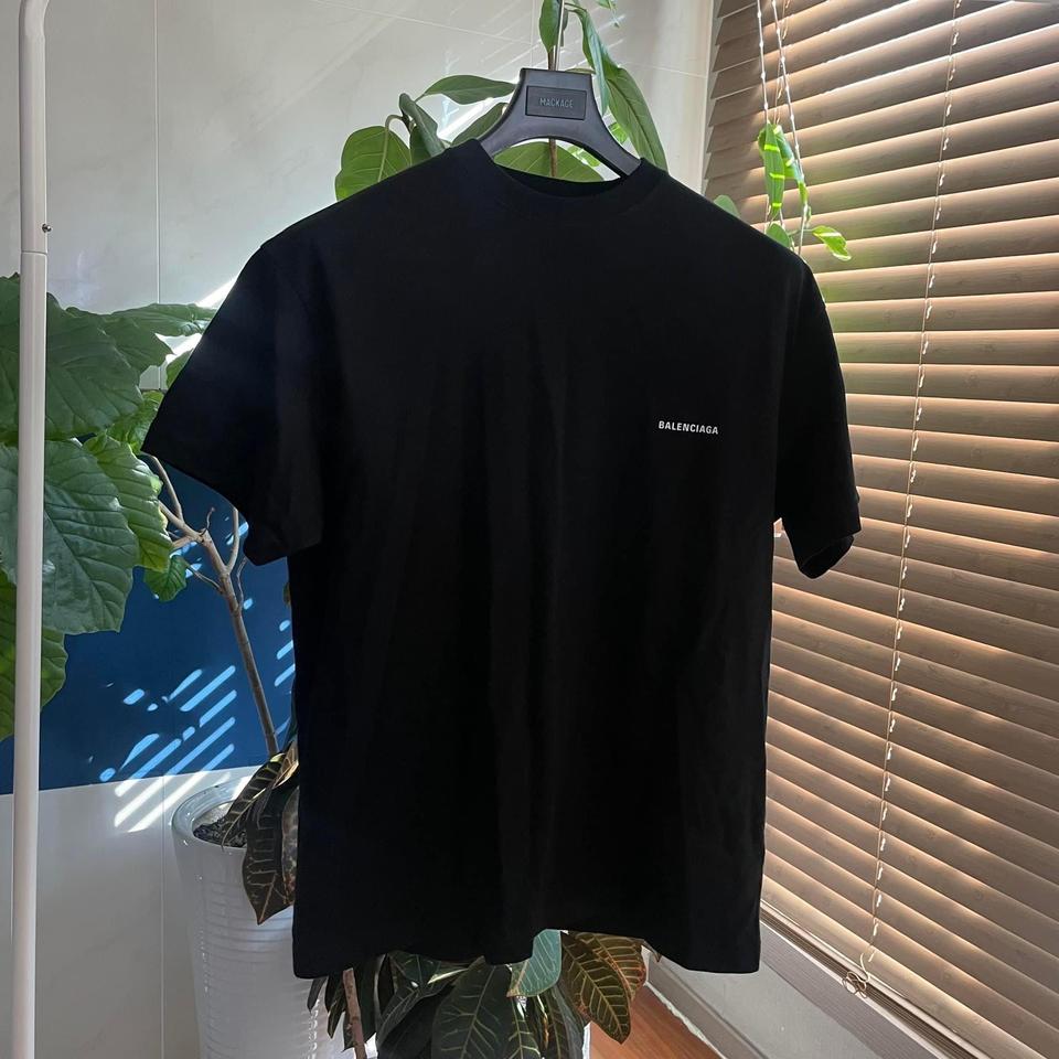 새상품M 발렌시아가 로고 반팔