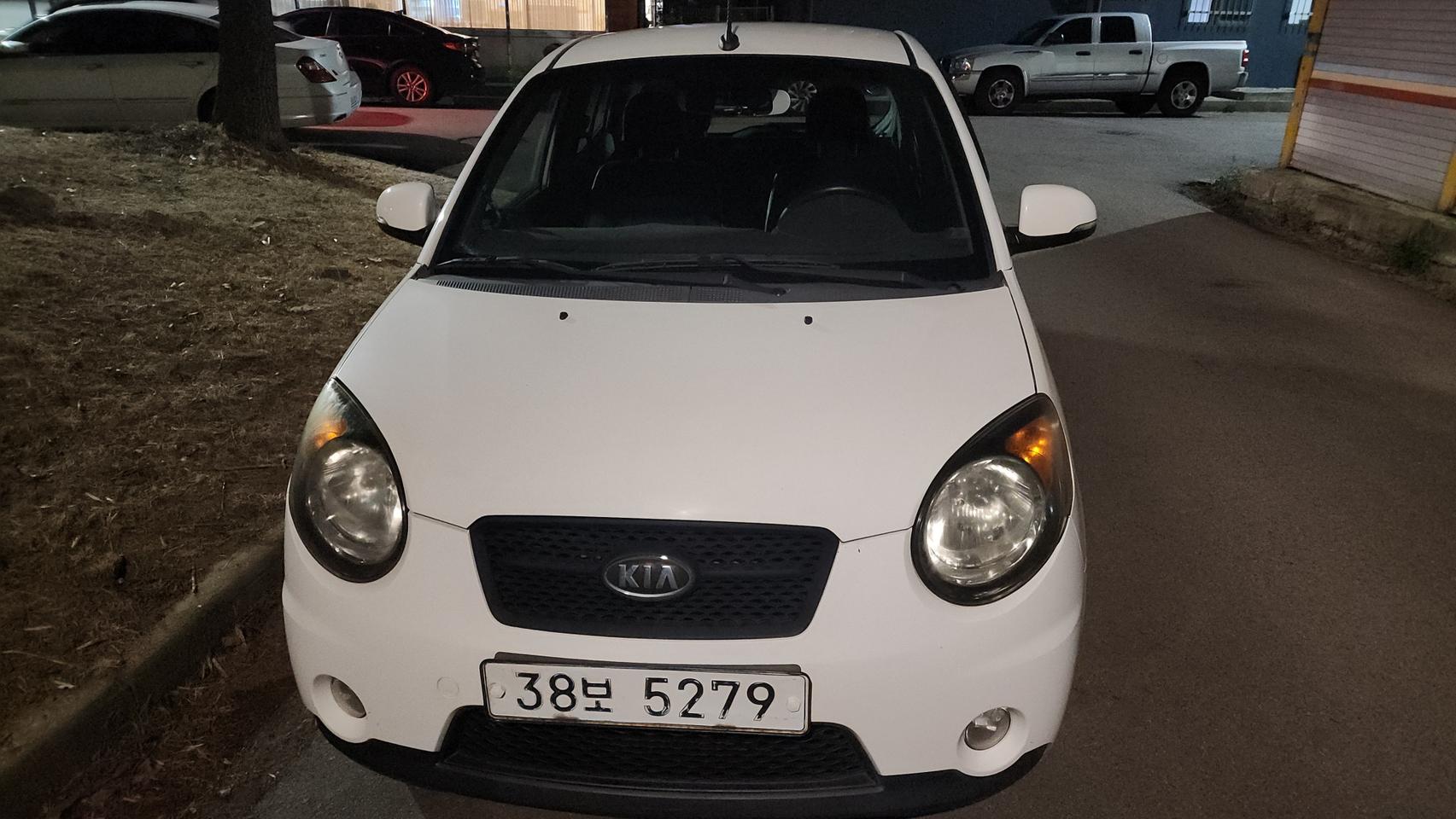 뉴모닝 2011년형식 180만원 무사고64300키로