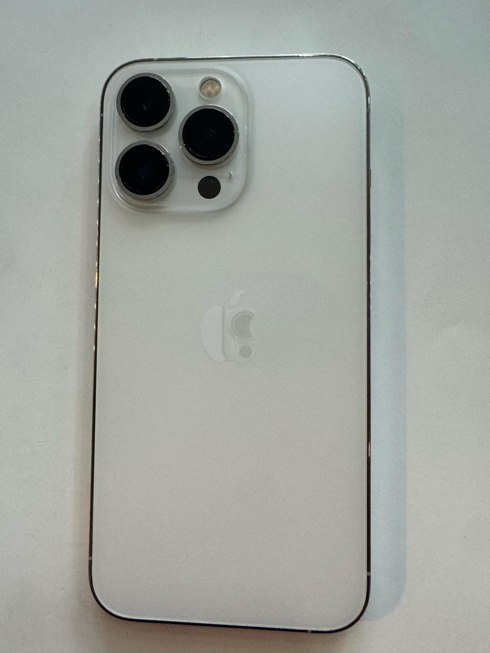초S급) 아이폰13프로 128기가 화이트 공기계판매합니다.
