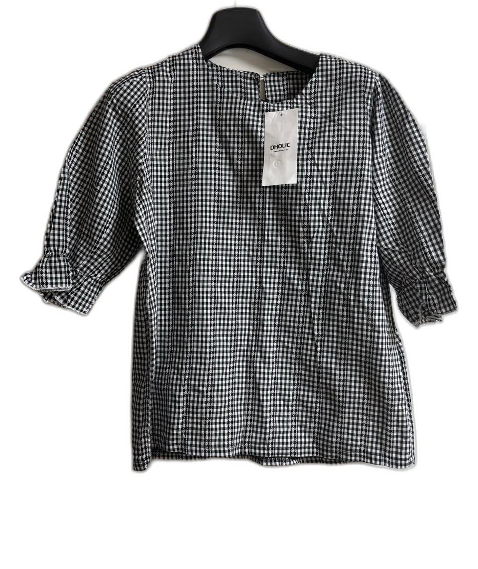 새옷 택있음 디홀릭 체크블라우스 44-55사이즈 검정반팔티