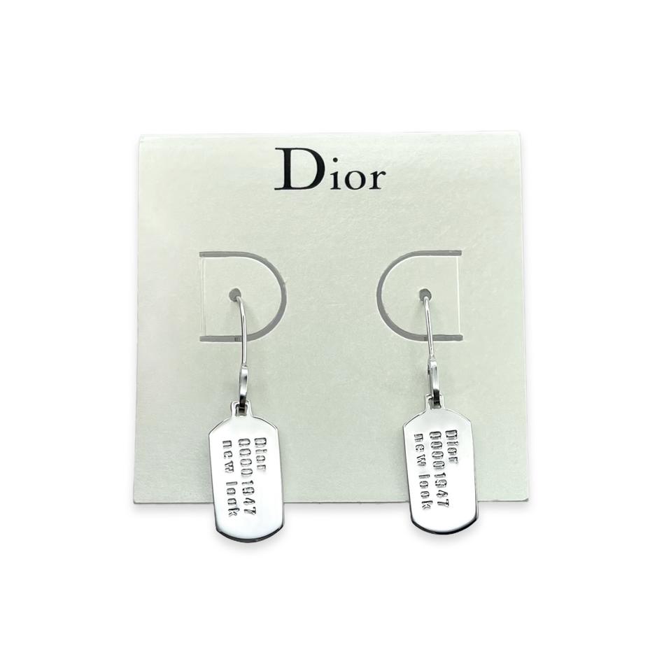 [정품] 디올 로고 태그 플레이트 후크 귀걸이