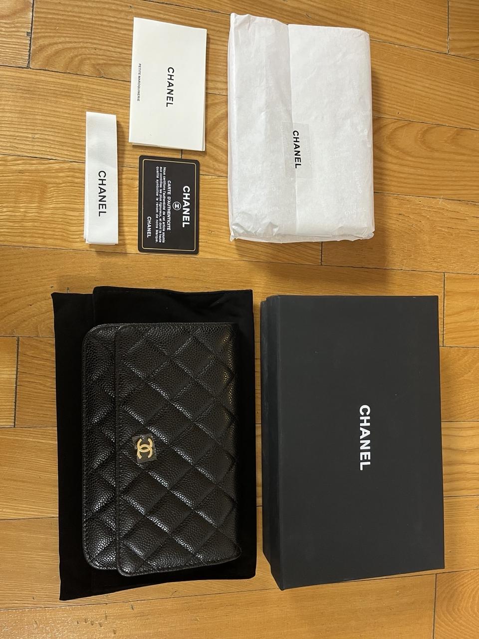 캐비어 클래식 WOC 크로스백 - 새상품