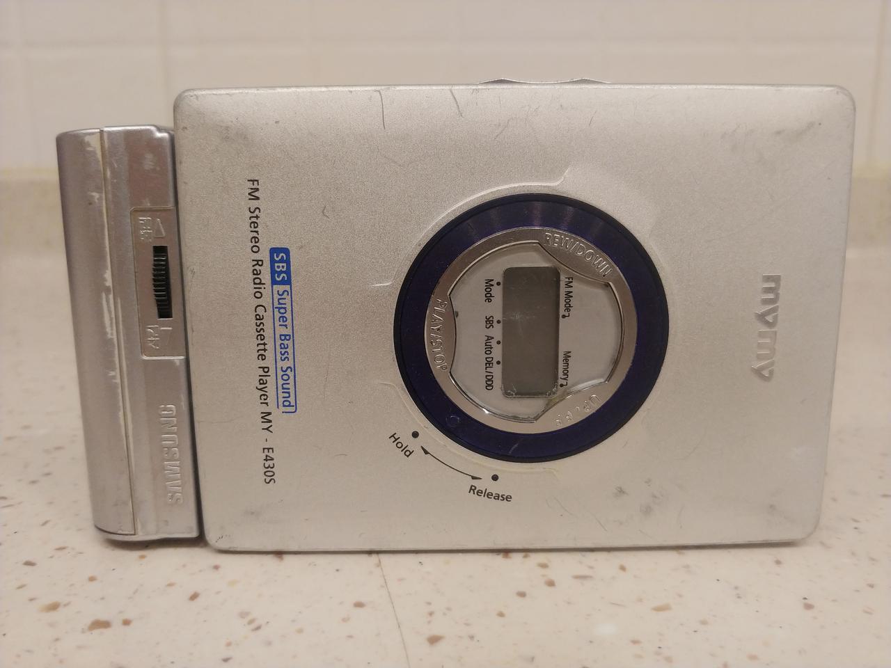 삼성(MY-E430S)-2 워크맨(라디오,카세트 플레이어) 판매합니다.