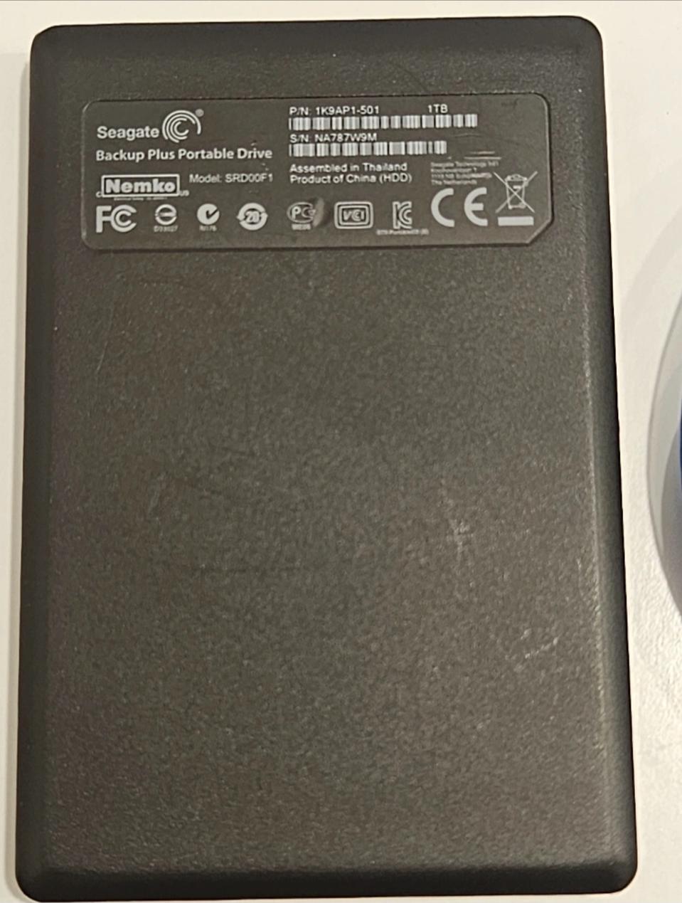 씨게이트 외장하드 1TB 판매합니다.