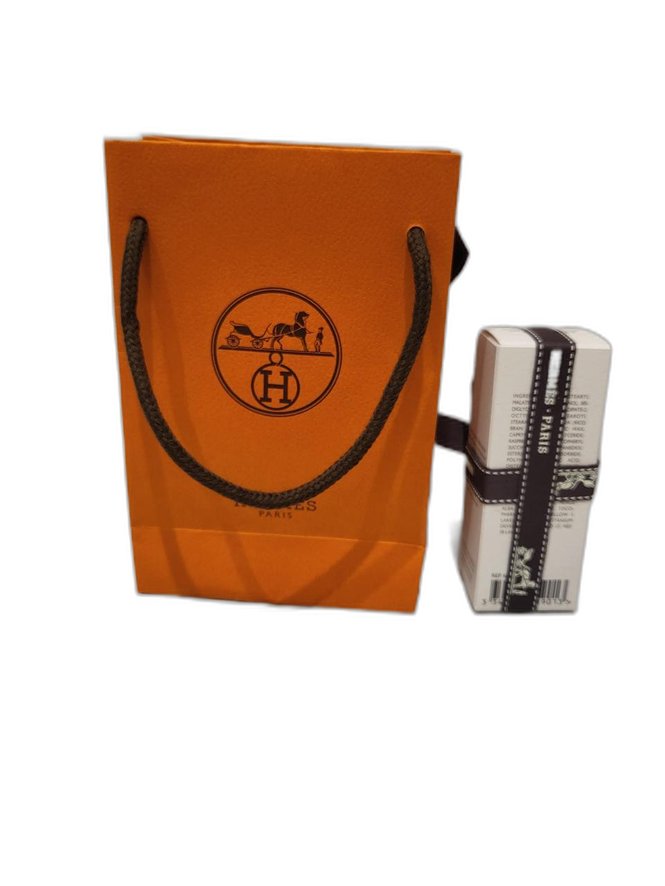 에르메스 로지립 샤인인핸서로즈콘페티27브릴리언트 미개봉 팝니다