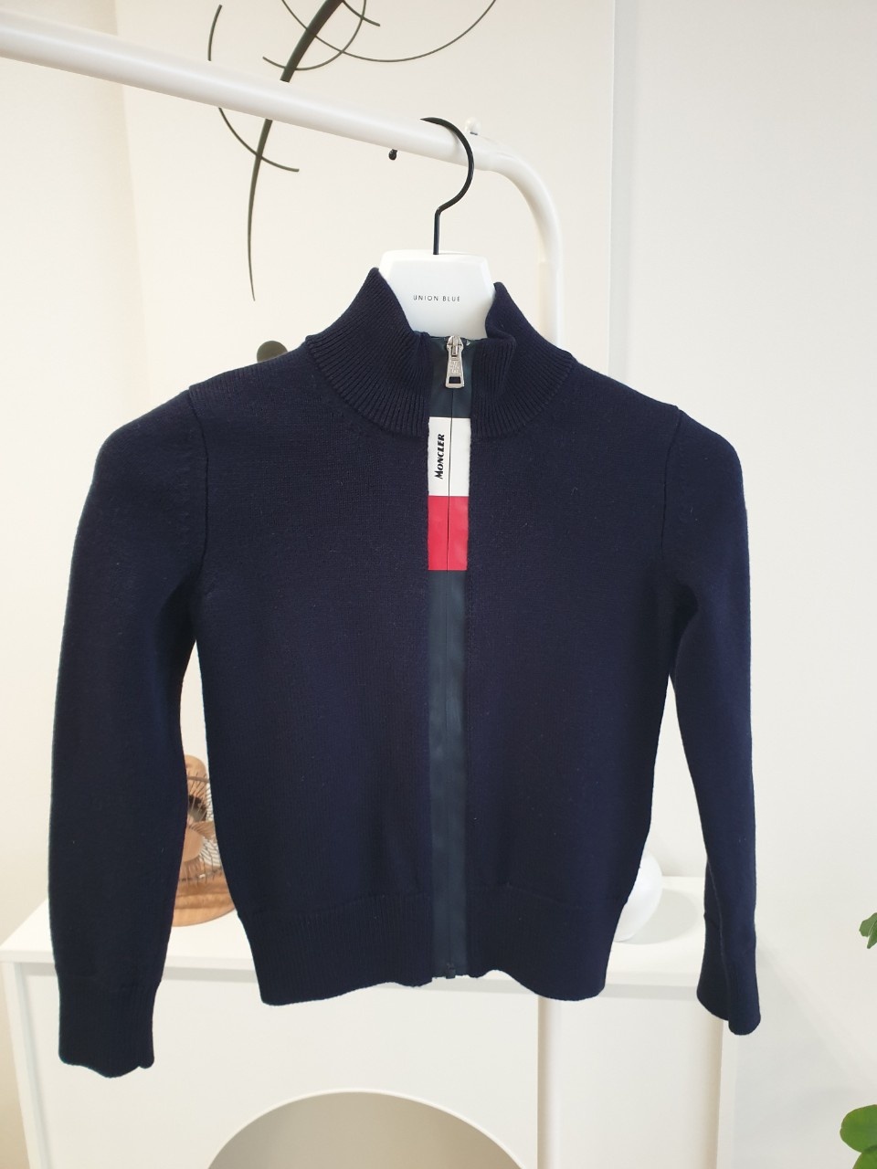 몽클레어키즈 니트집업