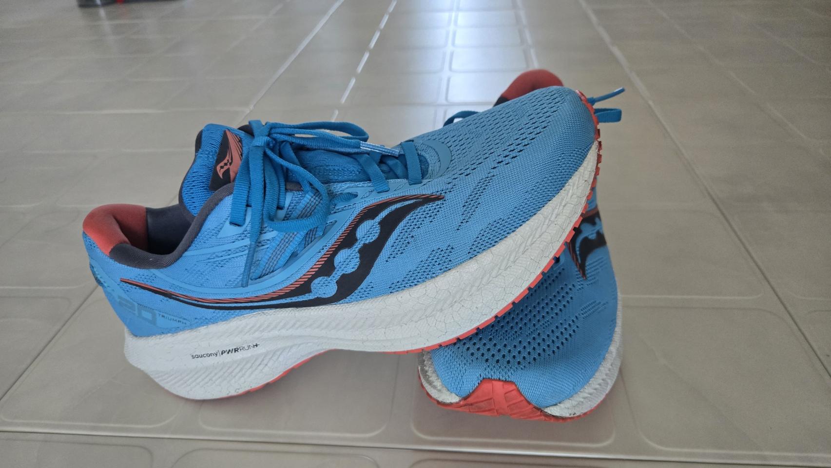 써코니 트라이엄프20 사이즈250남여공용