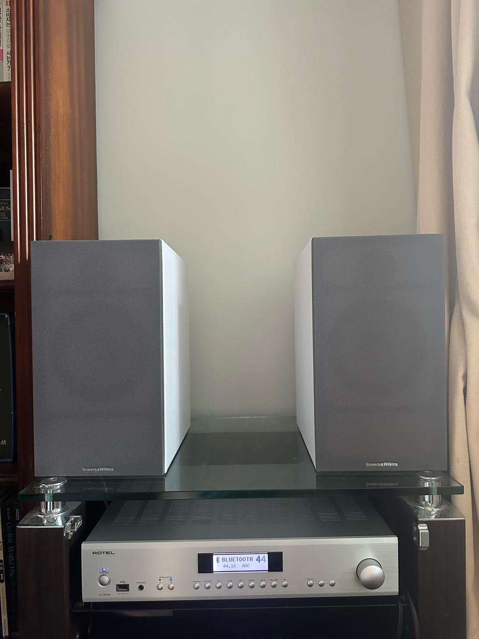 로텔 A14 MK II + B&W 스피커