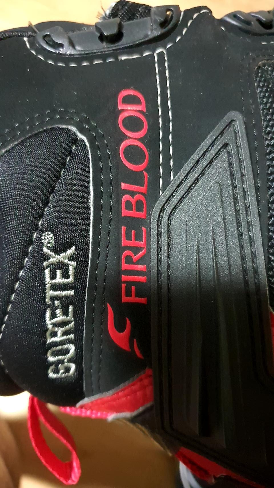 시마노 파블 낚시화