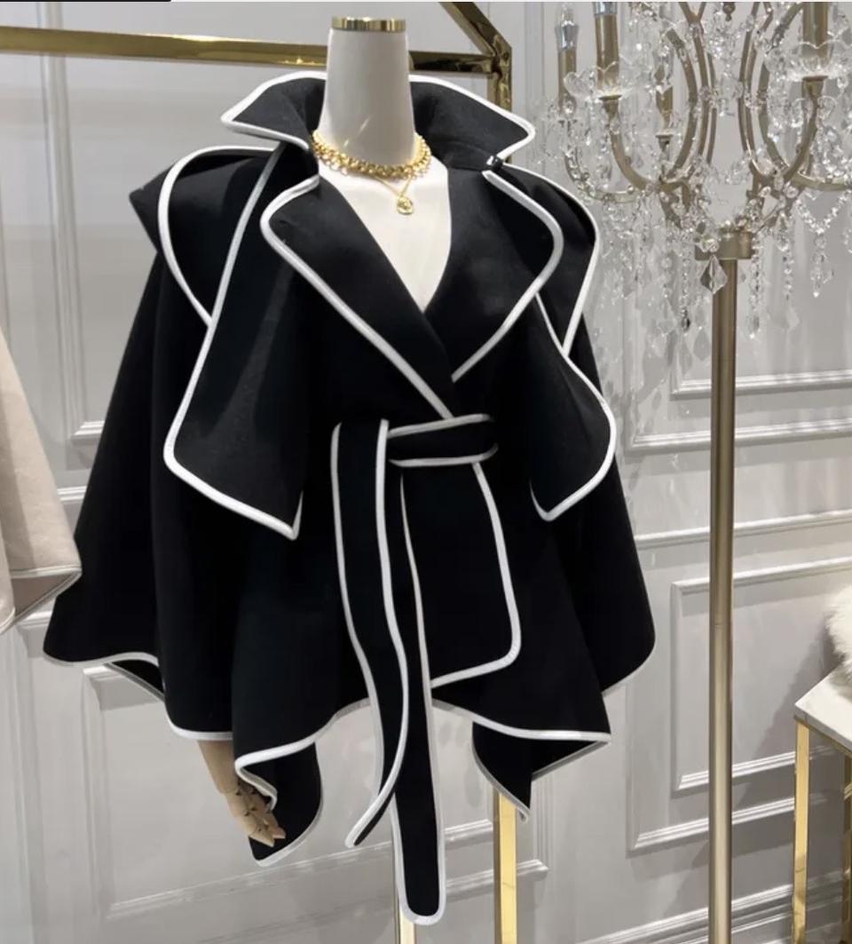 유인미 라인 케이프 울코트