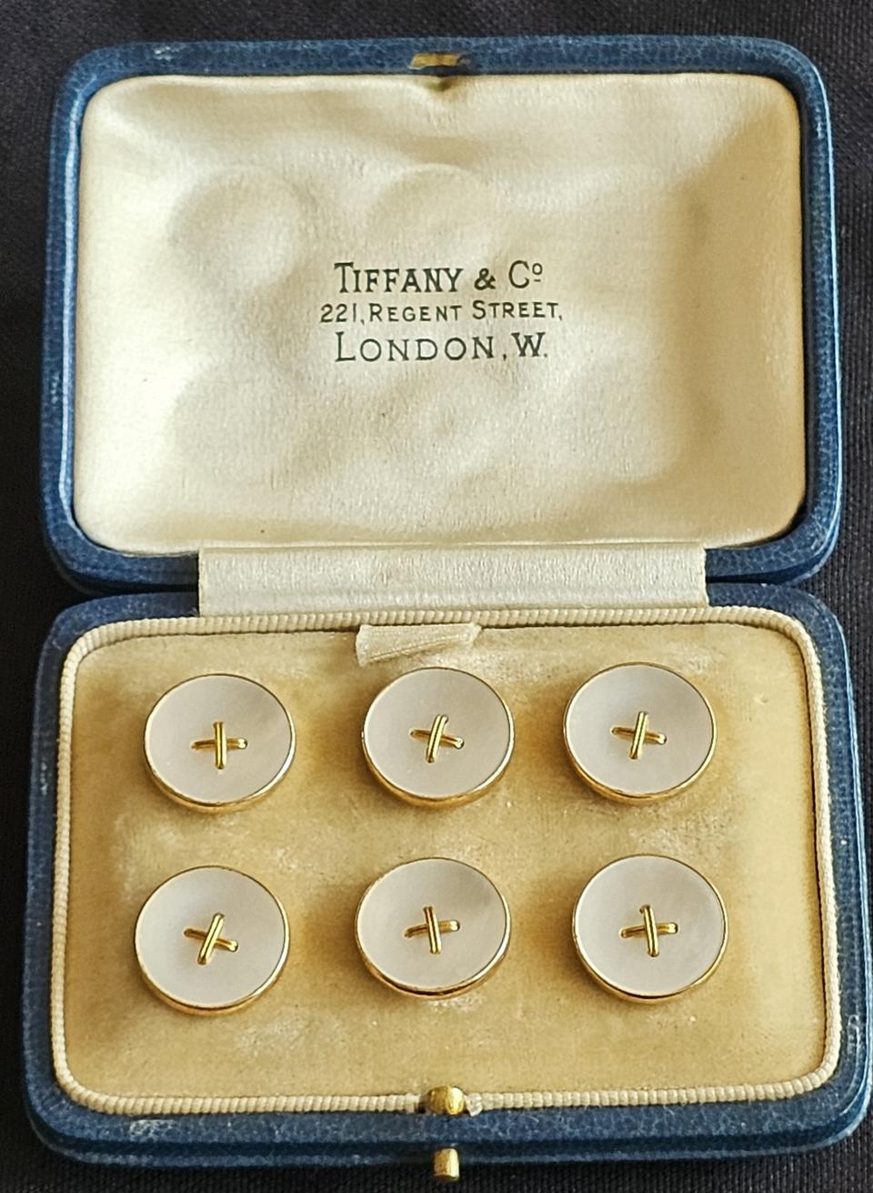 Tiffany 엔티크 18K 버튼 세트 (6개)