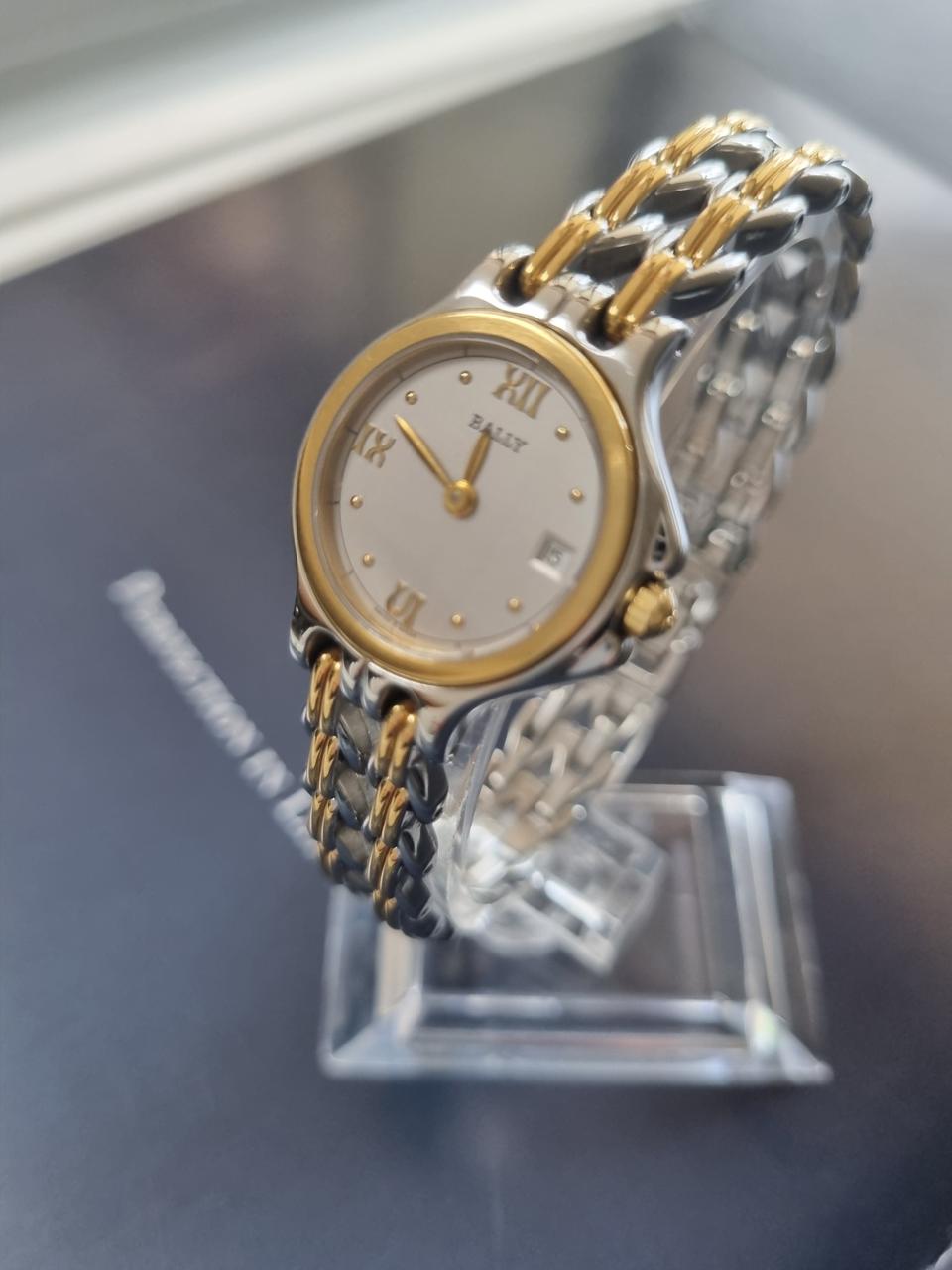 명품 발리 여성용 콤비메탈 시계/SWISS