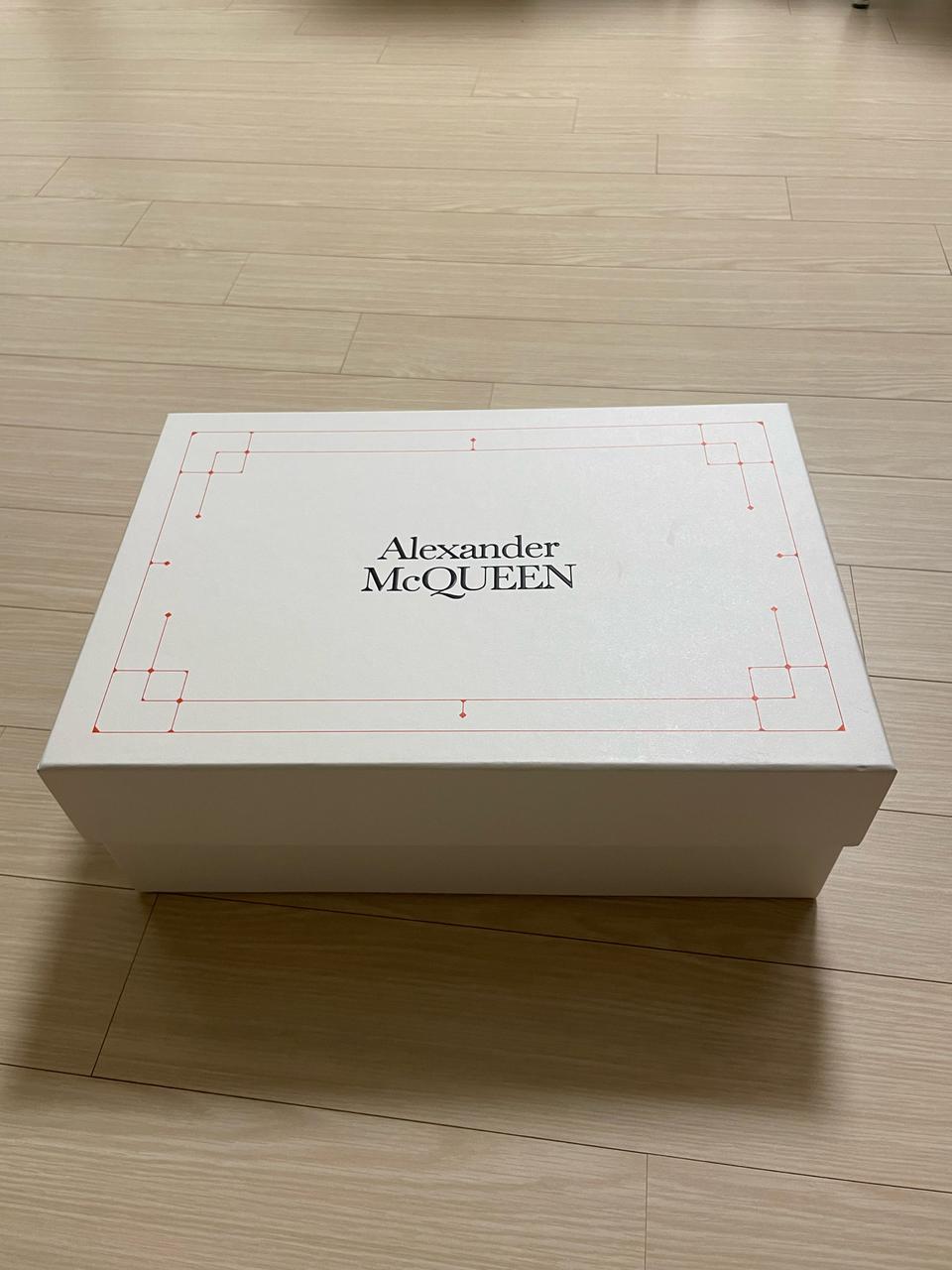 [새상품] 알렉산더 맥퀸 플림솔 스니커즈 (41사이즈, 265mm)