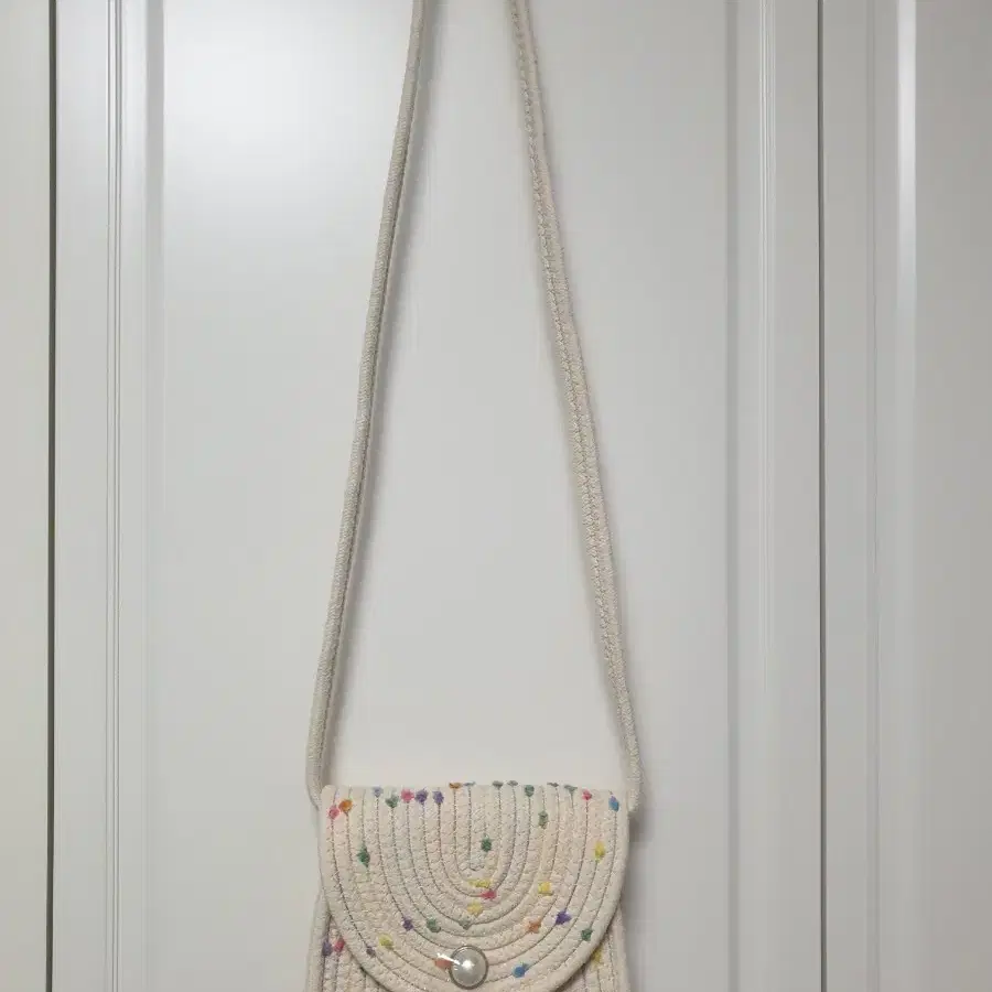 새상품 크로스백