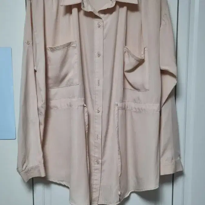 새상품 스트랩 블라우스