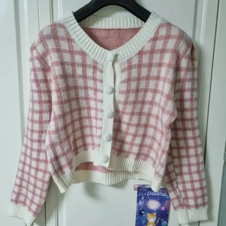 새상품 체크가디건