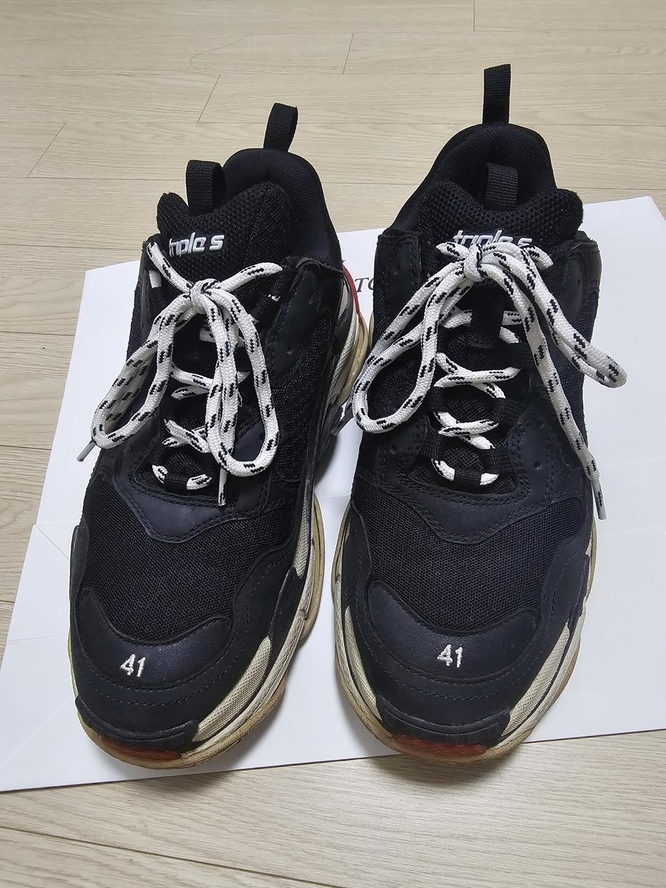 정품 발렌시아가 트리플s 17fw 브레드 트리플에스