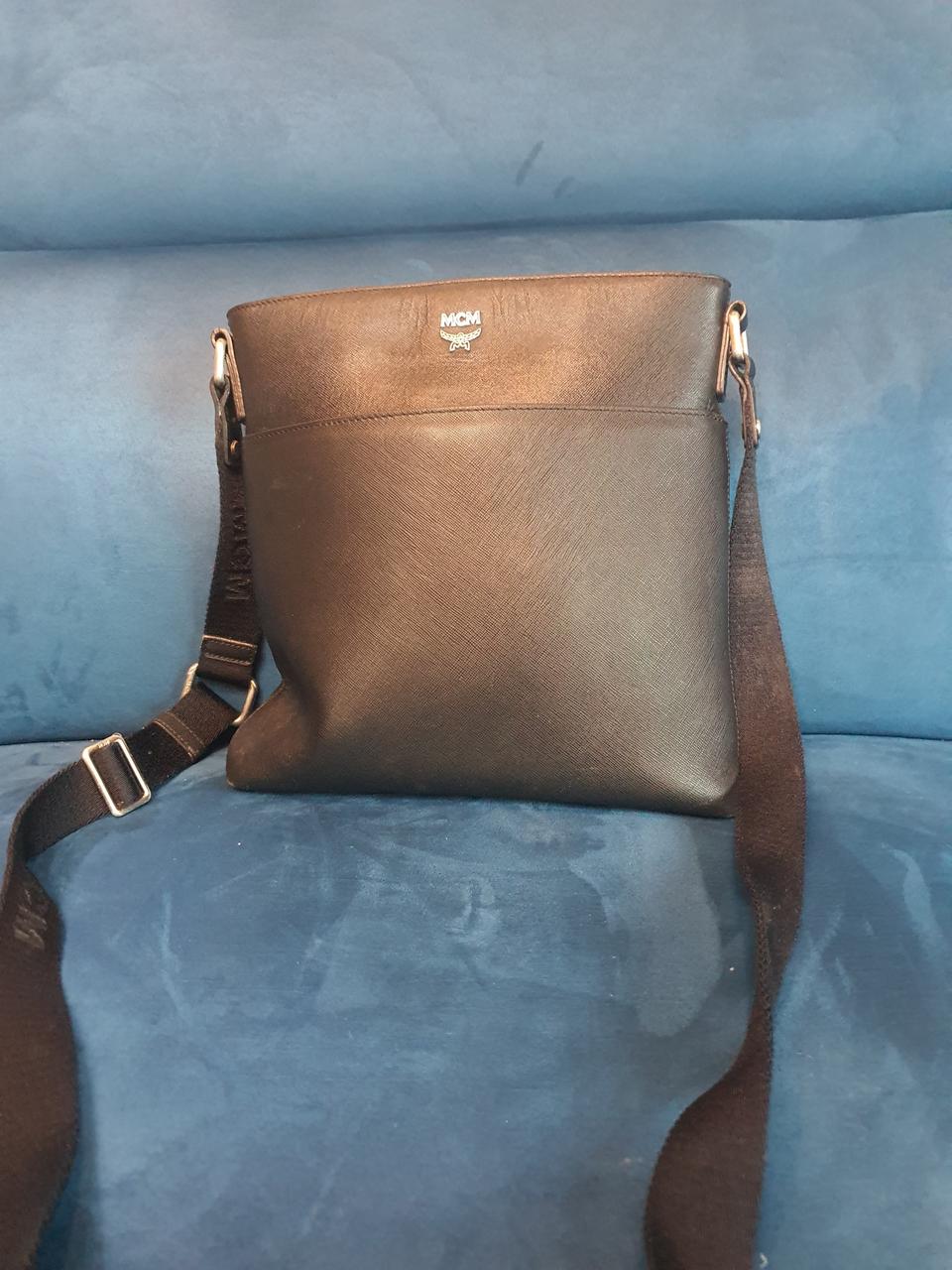 MCM 정품가방ㅡ메신저백