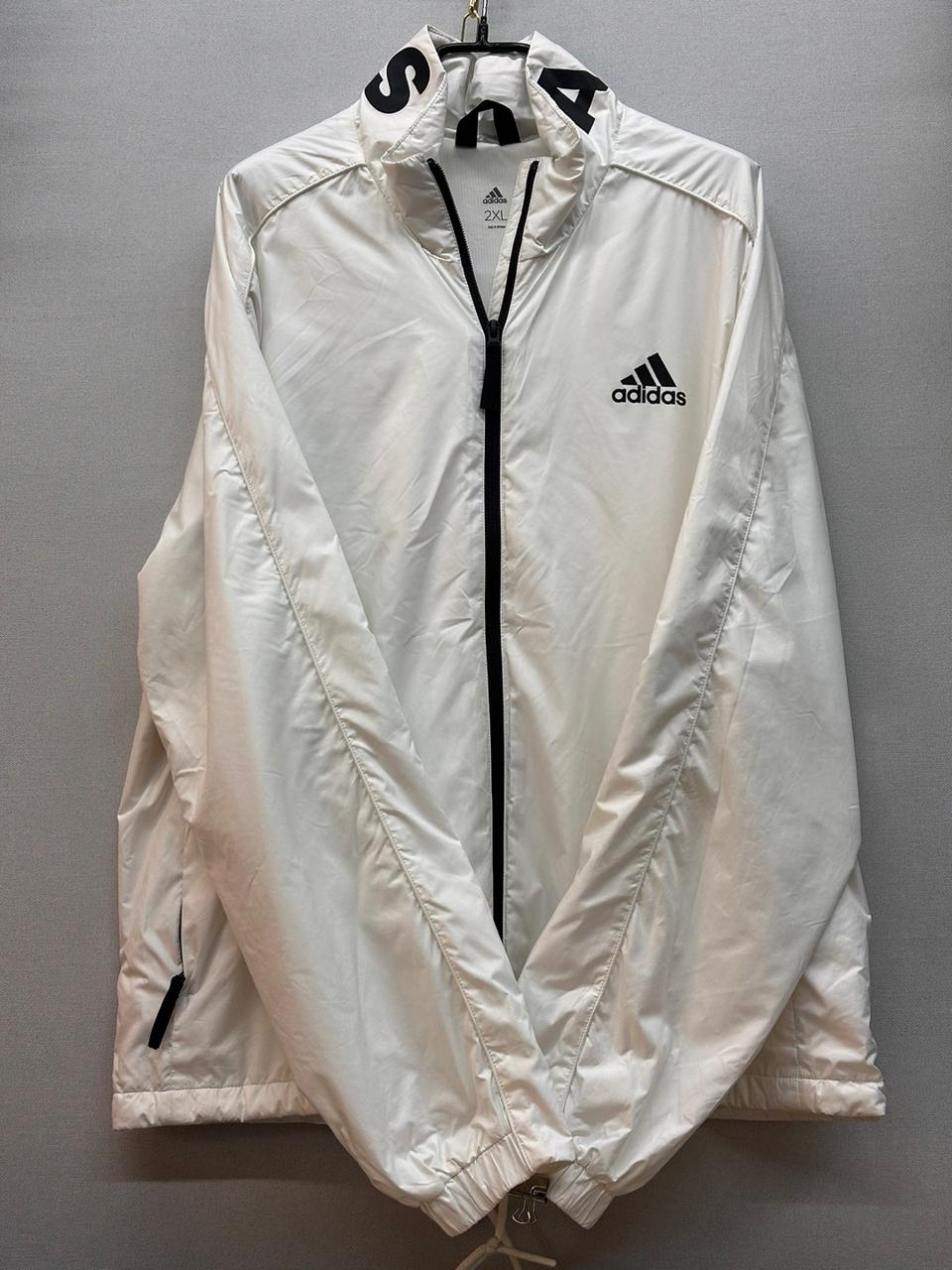 아디다스 흰색바람막이